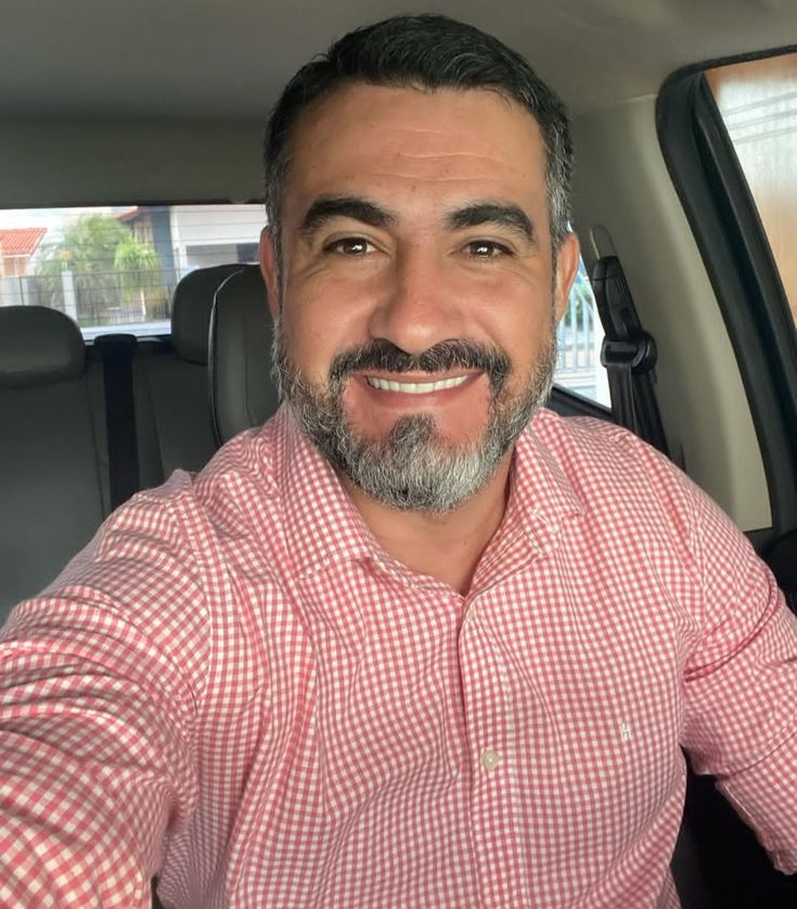 Diego F.